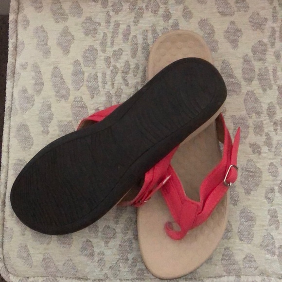 Vionic sandals with buckle - Picture 3 of 5